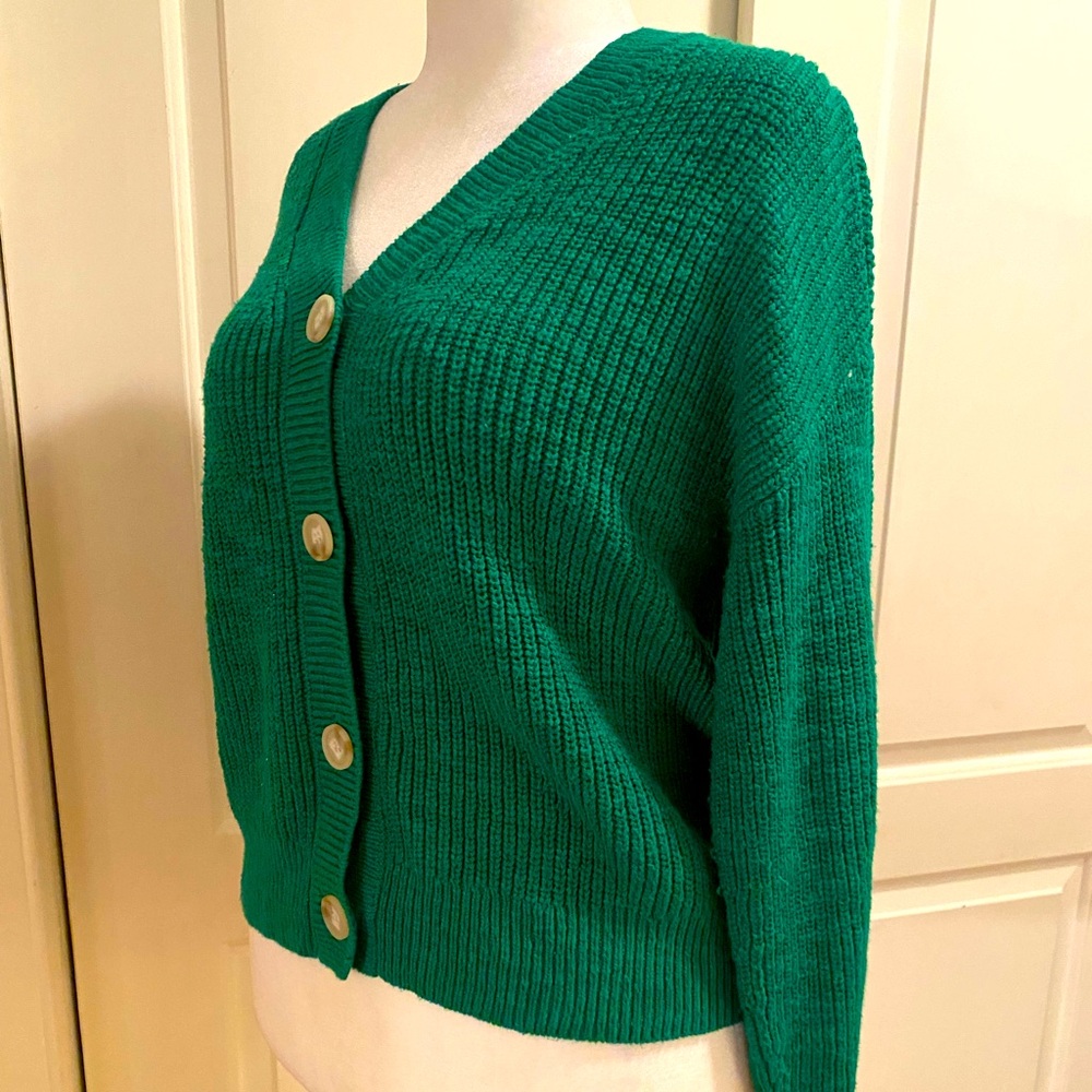 Loft Green Cardigan Sweater 🍀